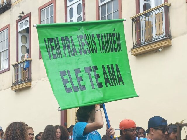 Vem para Jesus também, Ele te ama!